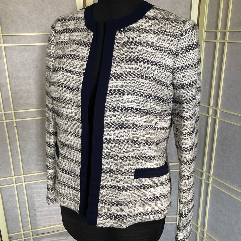 Sophisticated Striped Blazer with Modern Open Front